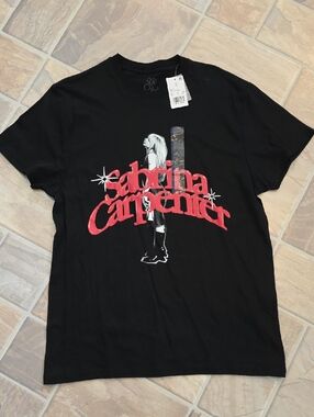 NWT Sabrina Carpenter Black Short Sleeve Tee